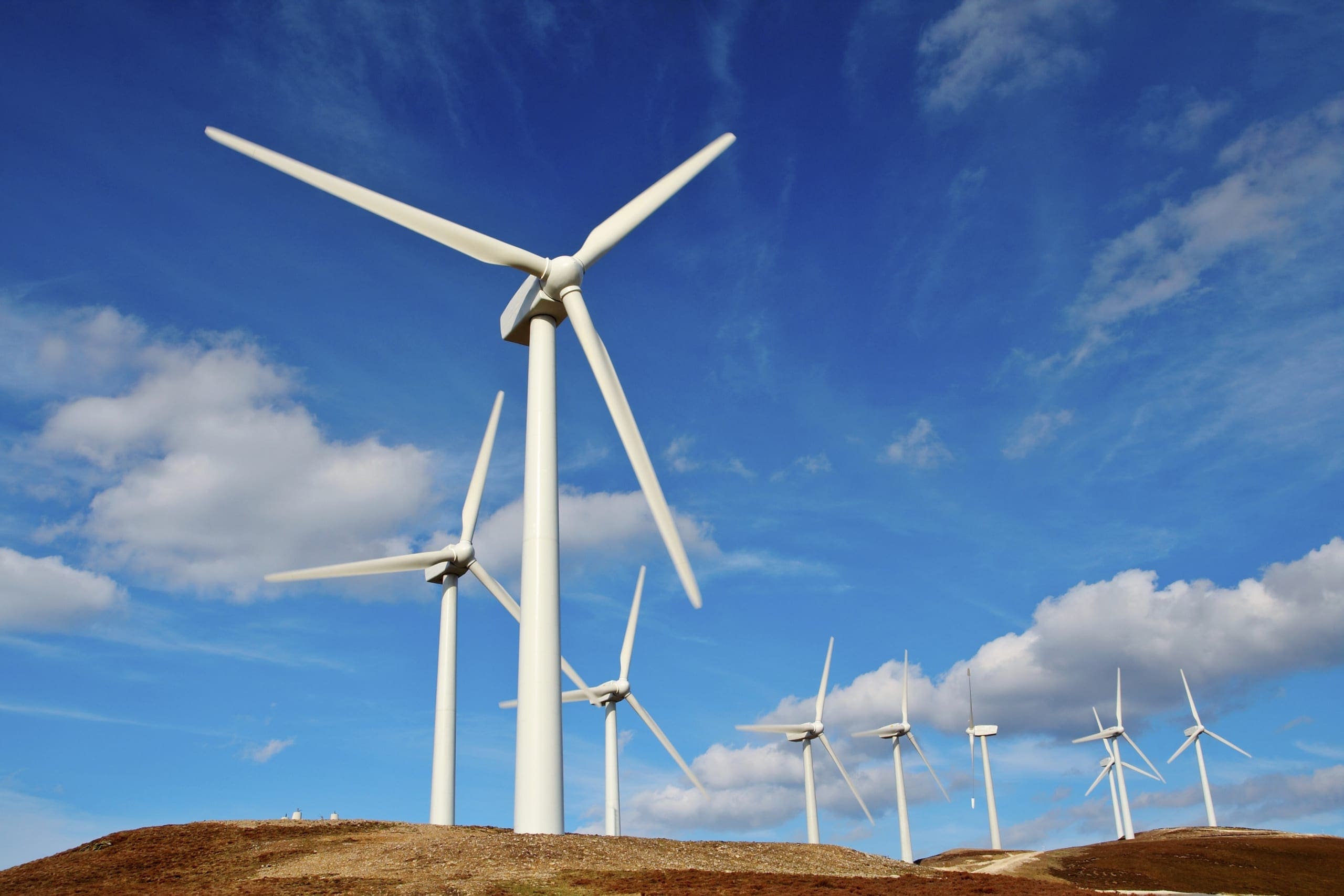 A Change in the Wind – the Return of Onshore Wind Farms | GSC Grays ...