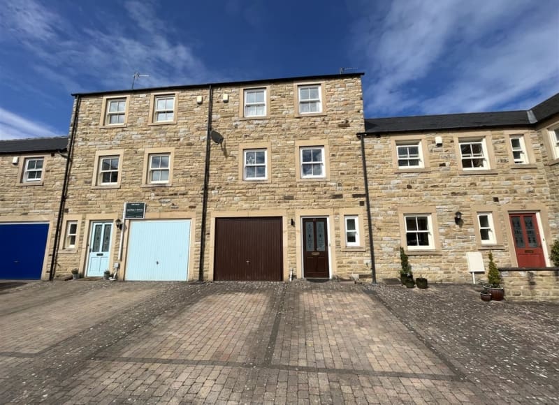 27 Thorngate Place, Barnard Castle