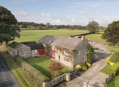 Fabulous five bedroom North Yorkshire country house offered for sale