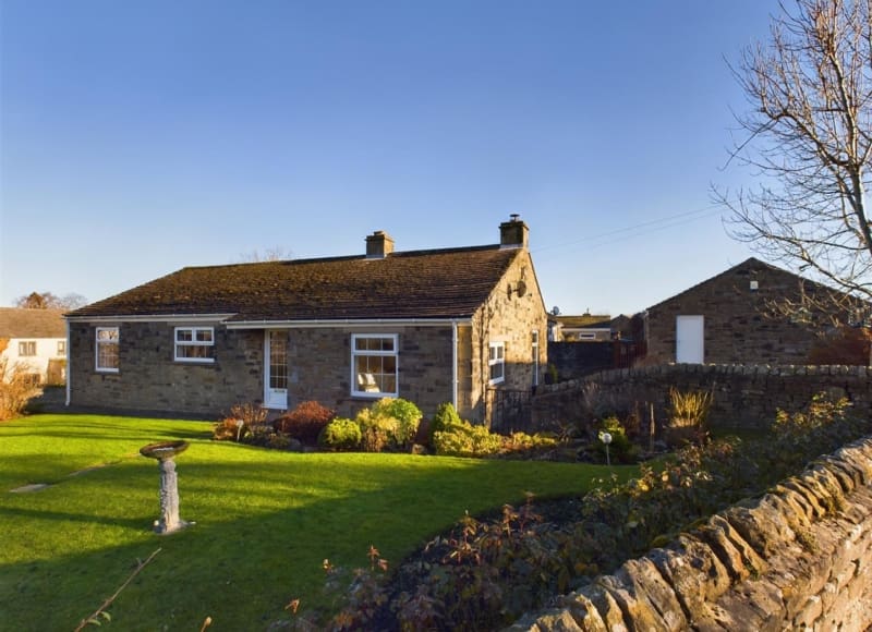 1 Chantry Garth, West Witton, Leyburn, DL8 4NE